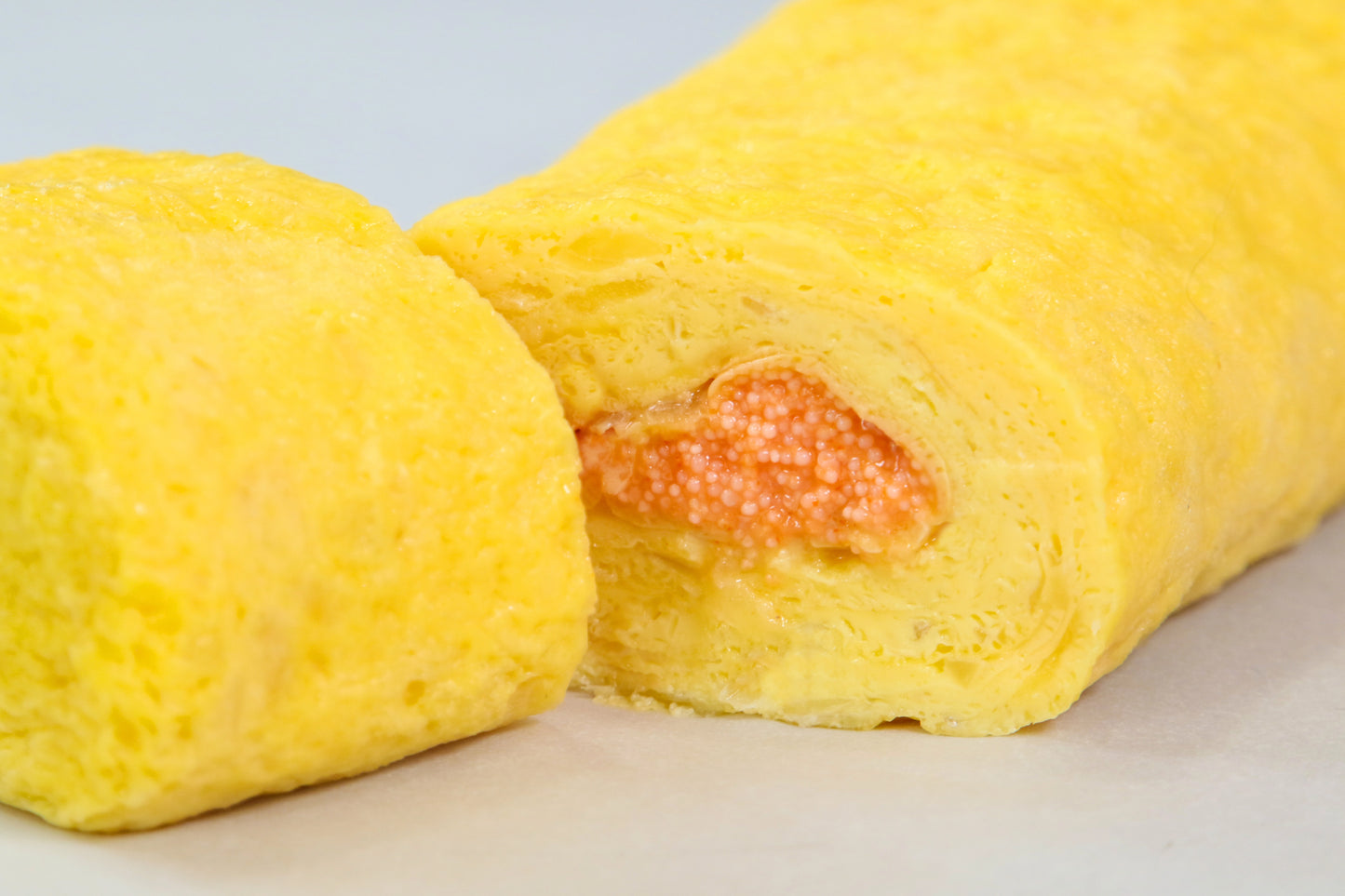 Gokufuwa Dashimaki Tamago Mentai (Extremely fluffy rolled Egg with plenty of mentaiko)